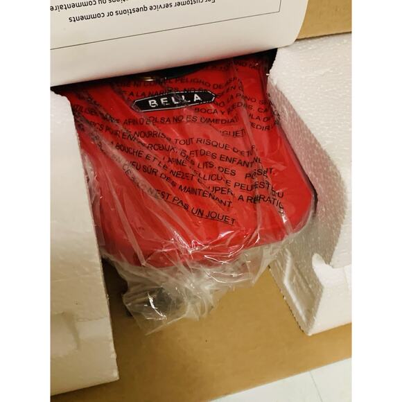 Bella Treats Series Mini Donut Maker Makes 7 Bite Size Donuts Non Stick NIB - Picture 2 of 5